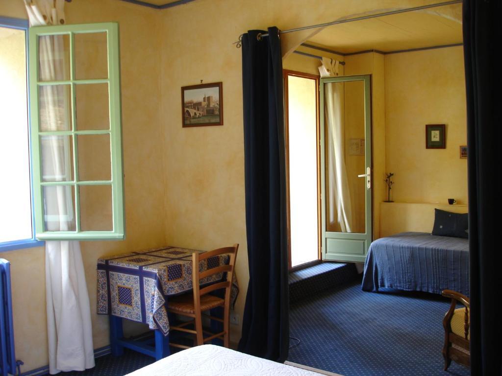 Domaine De La Grange Neuve Hotel La Roque-sur-Pernes Стая снимка