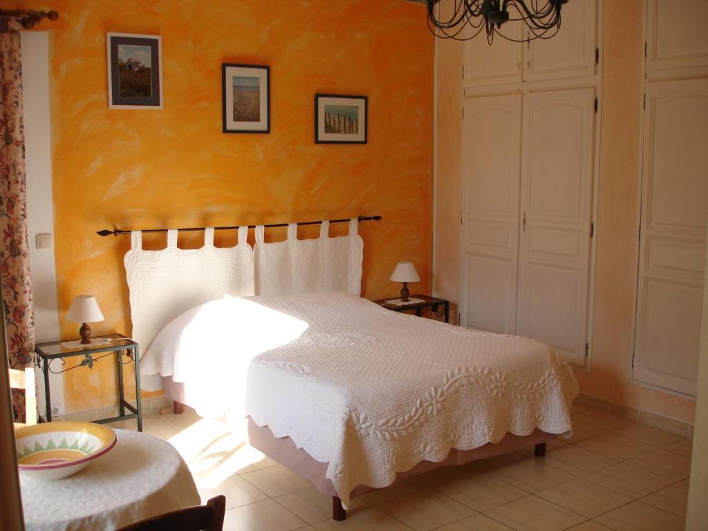 Domaine De La Grange Neuve Hotel La Roque-sur-Pernes Стая снимка