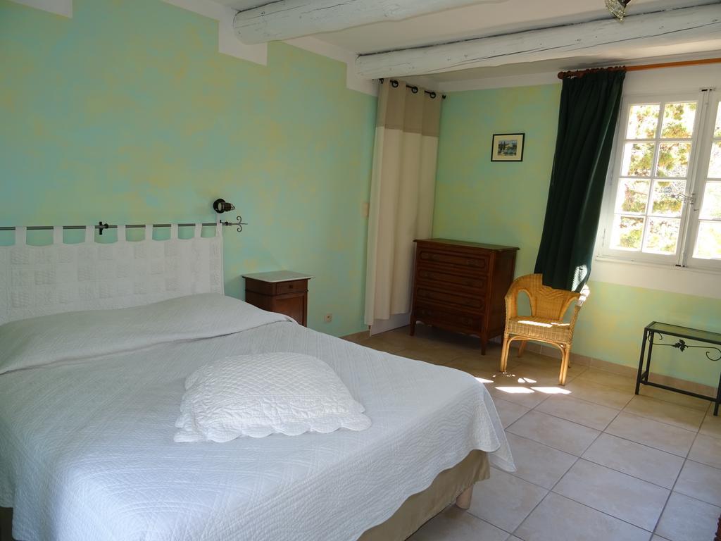 Domaine De La Grange Neuve Hotel La Roque-sur-Pernes Екстериор снимка